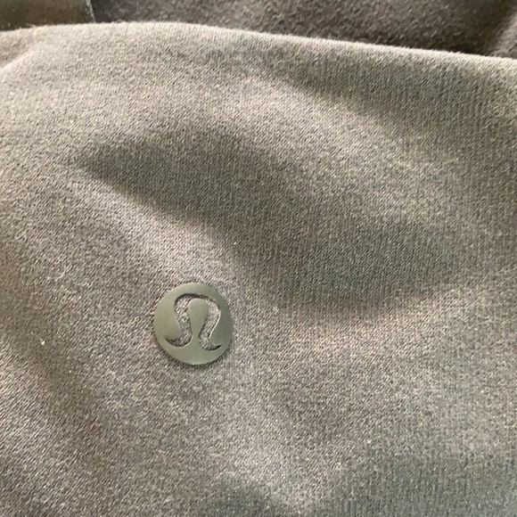 LULULEMON Athletic Grey High-Rise Cropped Fit Leggings - Picture 10 of 11